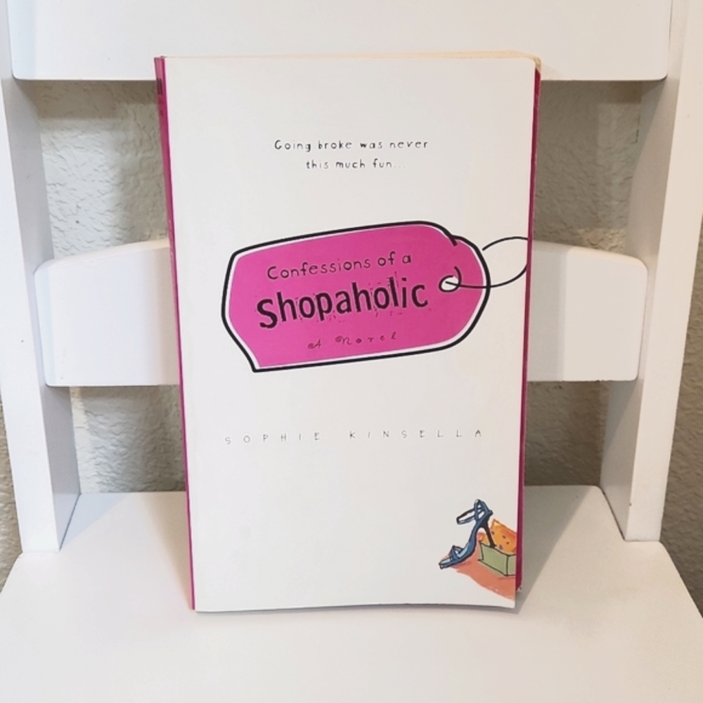 BOOK - Confessions of a Shopaholic